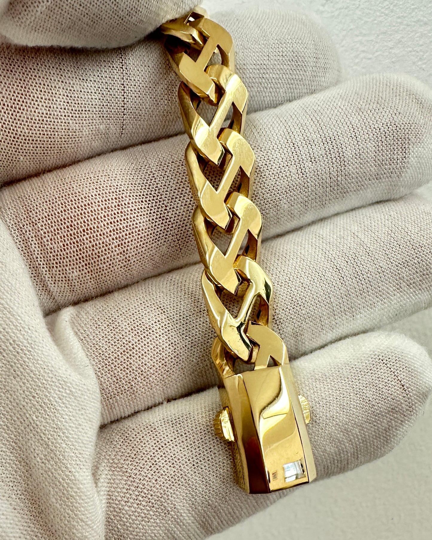 14K Real Gold Bracelet — 9" Length, 11 mm Width (19.79 g) — Mechanical Double Safety Box Clasp